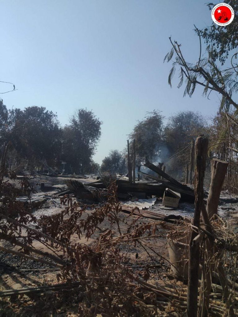 စစ်ရှောင်ပြည်သူများကို ကင်းစောင့်ပေးသည့်လူငယ်နှစ်ဦးကို စစ်ကောင်စီတပ် သတ်ဖြတ်မီးရှို့