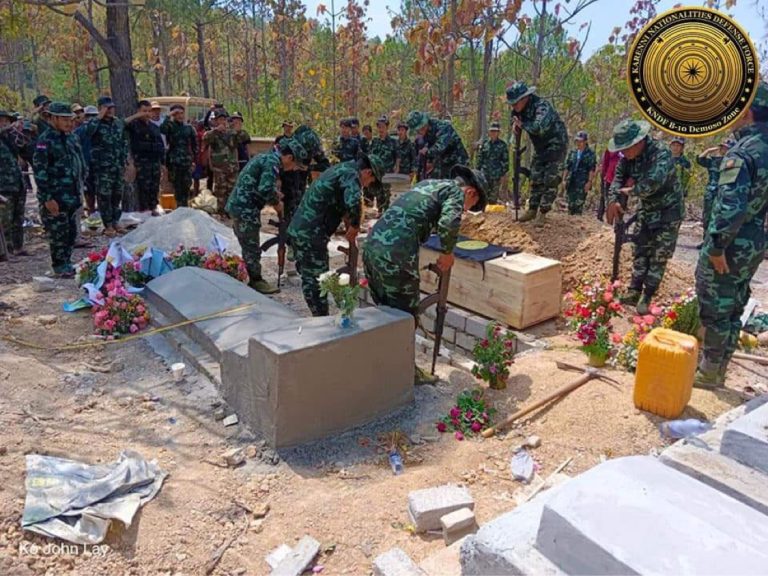 ကျဆုံး KNDF ရဲဘော်၂ဦး၏ ကျဆုံးစျာပနပြုလုပ်