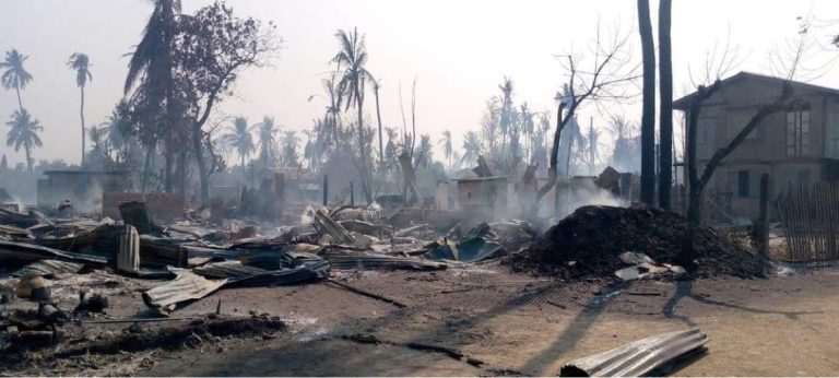 စစ်ကောင်စီတပ် ပိတ်ဆို့တိုက်ခံရပြီး ထိခိုက်သေဆုံးမှုများ၊ ထွက်လမ်းမရှိ၍ လေကြောင်းအကူခေါ်ရ
