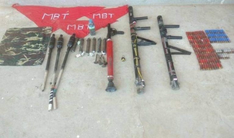 ဒလန်သတင်းပေးကြောင့် မြို့ပေါ်မစ်ရှင်များပြုလုပ်နေသည့် လျှို့ဝှက်စခန်းတစ်ခု အသိမ်းခံရ လက်နက်များဆုံးရှုံး