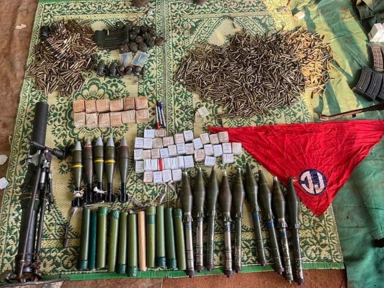 ဒီးမော့ဆို အရှေ့ခြမ်းတွင် သုံးရက်ဆက်တိုက်ပွဲဖြစ်၊ လက်နက်ခဲယမ်းများ သိမ်းဆည်းရမိ