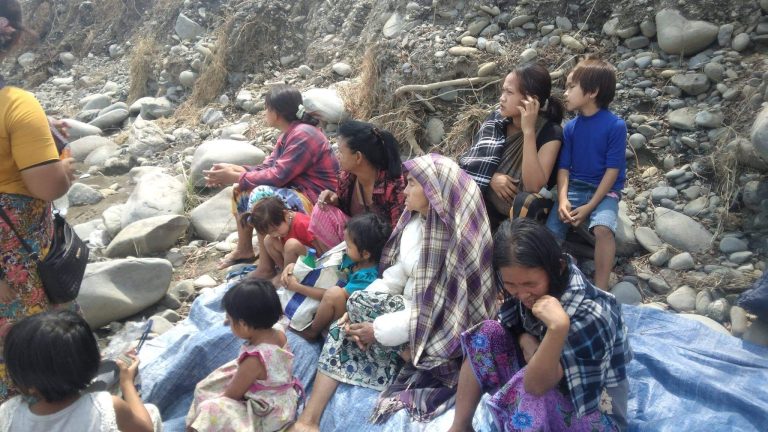 လက်နက်ကြီး ပစ်ခတ်မှုနှင့် လေကြောင်းထိုးစစ်ကြောင့် ကလေးမြို့နယ်က ဒေသခံ သုံးသောင်းကျော် စစ်ဘေးရှောင်နေရ