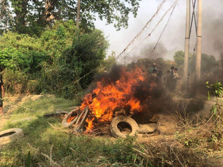 ဒလန်သတင်းပေးကြောင့် ကာကွယ်ရေးစခန်းအစီးခံရပြီး ရဲဘော်များကျဆုံး