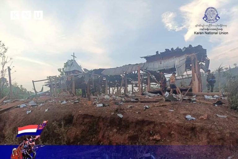 ဂျက်တိုက်လေယာဥ်ဖြင့်ဗုံးကြဲမှုကြောင့် ကော့ကရိတ်ရှိ ဘုန်းကြီးကျောင်းနှင့်စေတီများပျက်စီး