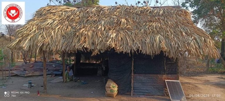 မိုးရာသီအမှီ စစ်ဘေးရှောင်များအတွက် ယာယီနေအိမ် ၁၀၀၀ ဆောက်ပေးမည်