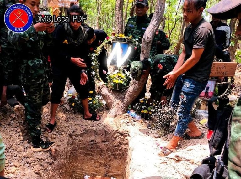 ဒီးမော့ဆိုအရှေ့ခြမ်းတိုက်ပွဲ၌  ကရင်နီပူးပေါင်းတပ်မှ ရဲဘော်နှစ်ဦး ကျဆုံး