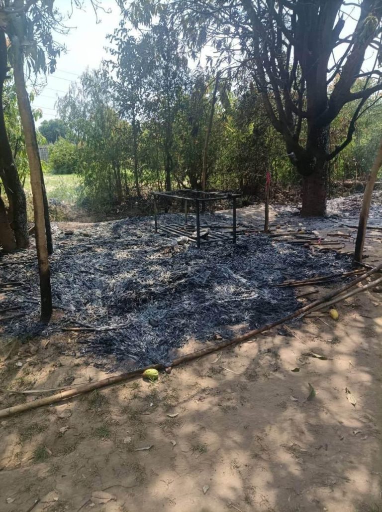 ချောင်းဦးကာကွယ်ရေးအဖွဲ့စခန်းနှစ်ခု စီးနင်းခံရ