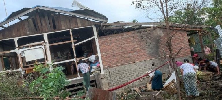 ကောလင်းတိုက်ပွဲတွင် စစ်ကောင်စီတပ်ဖွဲ့ဝင် ၁၀ဦးအထက် သေဆုံး