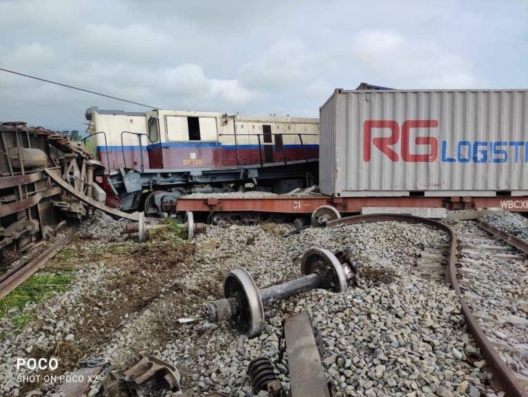 စစ်ကောင်စီထောက်ပို့ရထား မိုင်းဆွဲအတိုက်ခံရ