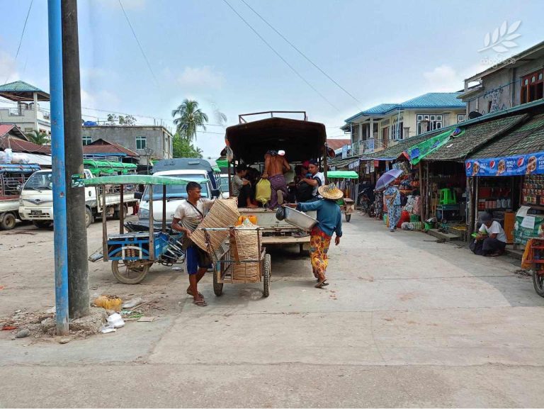 ရခိုင်တွင် ညမထွက်ရအမိန့် ဆက်ထုတ်၍ ဒေသခံများ အခက်အခဲဖြစ်