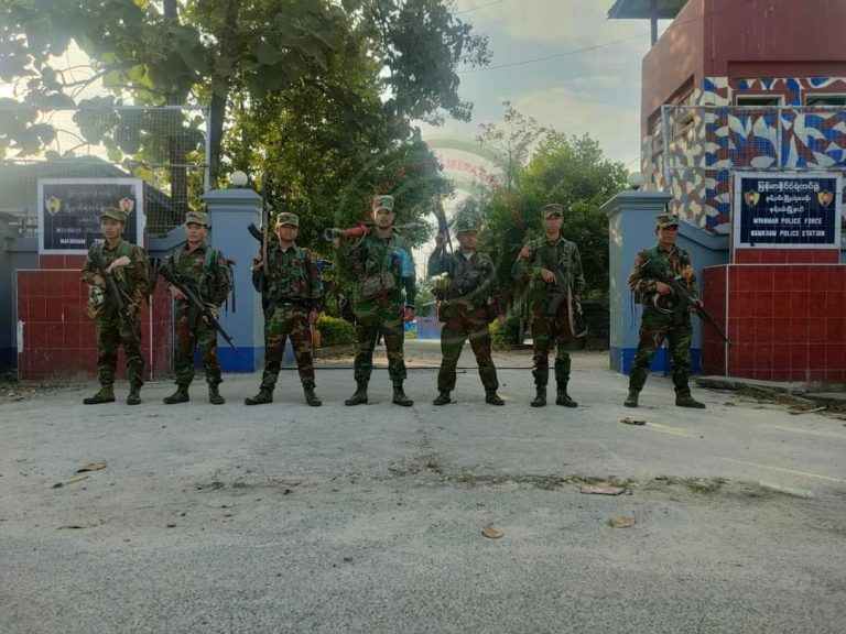 နမ့်ခမ်းမြို့ ရဲစခန်းနှင့်တပ်စခန်း၄ ခုကို TNLA ထပ်မံသိမ်းပိုက်