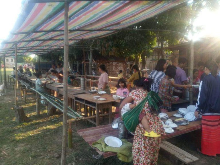 ကရင်နီစစ်ရှောင်တွေအတွက် စားစရာနဲ့နေစရာ အရေးပေါ်အကူအညီလိုအပ်နေ