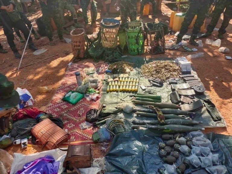 မယ်စဲ့မြို့နယ်မှ ဆုတ်လာသည့်စစ်ကောင်စီတပ်ကို ကရင်နီပူးပေါင်းတပ်ကြားဖြတ်တိုက်ရာ ၂၀ ဦးသေဆုံး