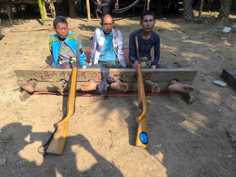 ဝေါမြို့နယ် အုတ်ဖို ၃ ရွာ ကင်းစခန်းကို ပူးပေါင်းတပ်များဝင်ရောက်ပစ်ခတ်