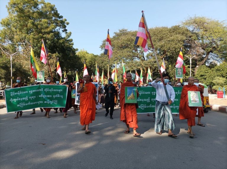 ၇ ရက်အတွင်း မြို့ကြီး ၃၀ ကျော်တွင် ဘာသာရေးလှုပ်ရှားမှုများပေါ်ပေါက်ခဲ့