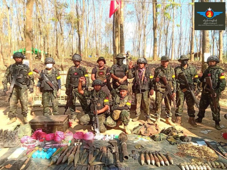 ရေးမြို့နယ်က စစ်ကောင်စီကြိုးတံတားဂိတ်စခန်း သိမ်းပိုက်ခံရ