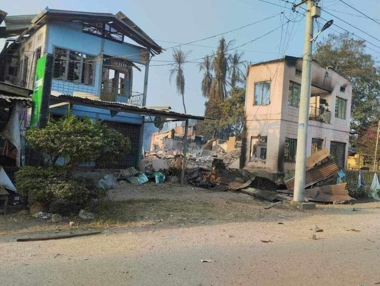 ပိတ်မိပြည်သူများအားကယ်ထုတ်နေစဉ် စစ်ကောင်စီက လေကြောင်းတိုက်ခိုက်မှု ထပ်မံပြုလုပ်