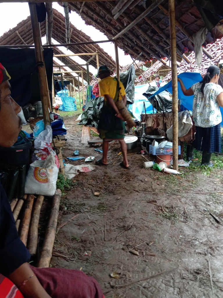 ထိုင်းရောက် ကော့ကရိတ်စစ်ရှောင်များ အလုပ်အကိုင်ရှားပါးမှုကြောင့် စားဝတ်နေရေးအခက်ကြုံ