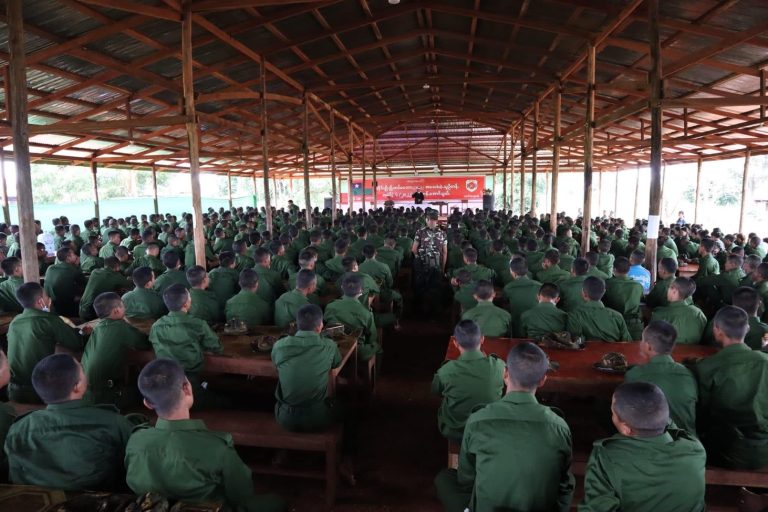 ဆေးဖြတ်လူငယ် ၁၂ ဦး အသတ်ခံရမှုအပါအဝင် စစ်ရာဇဝတ်မှုများကို PNFC ရှုတ်ချ