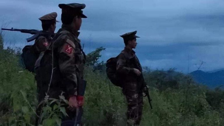 ဖားကန့်မြို့နယ်တွင် KIA နှင့် စစ်ကောင်စီတပ် ဆက်လက်တိုက်ပွဲပြင်းထန်နေ