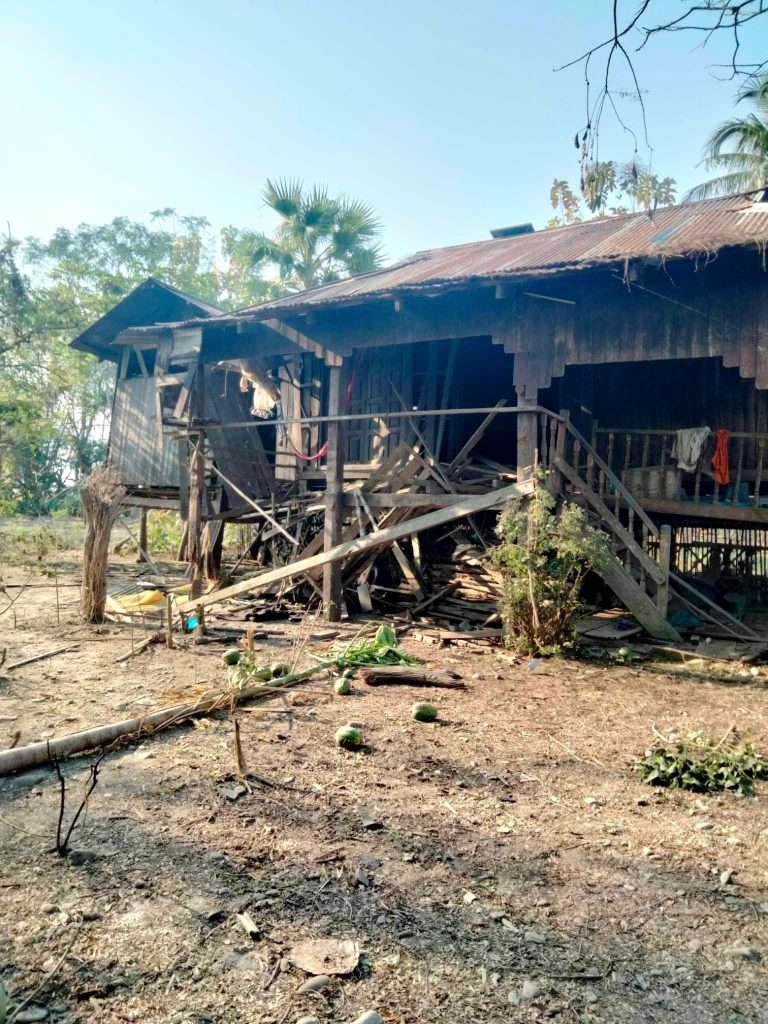 ကလေးဒေသခံများ လေကြောင်း၊ လက်နက်ကြီးဒဏ်ခံနေရ