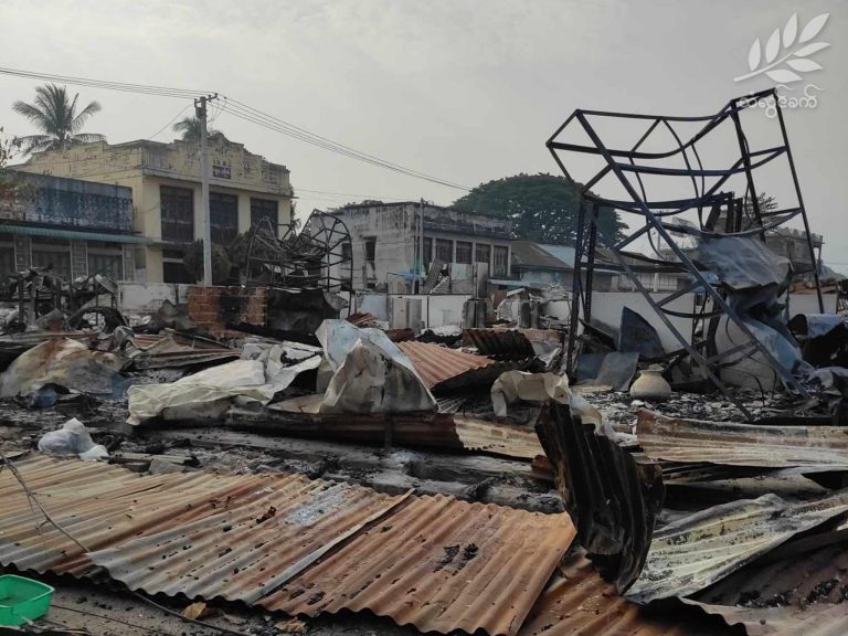 နှစ်ဖက်တပ်စွဲထားသော မိုးမိတ်မြို့တွင် ဒေသခံအများစု နေရပ်မပြန်နိုင်သေး