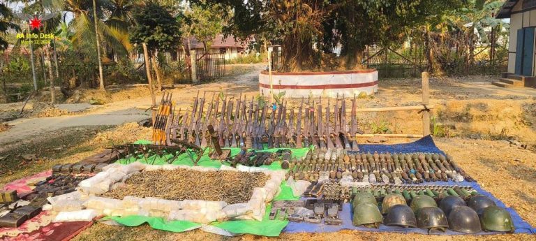 မောင်တောမြို့က နယ်ခြားစောင့်တပ်စခန်းကို AA သိမ်းပိုက်