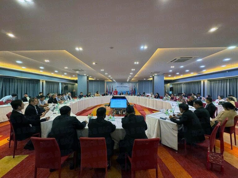 အပစ်ရပ် ၇ ဖွဲ့က ကိုယ်ပိုင်အုပ်ချုပ်ရေးစနစ် စတင်သွားမည်ဆိုသော ပြောဆိုချက် ယုတ္တိမတန်ဟု လေ့လာသူများတုံ့ပြန်