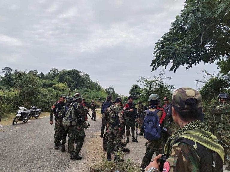 စစ်ကောင်စီရဲ့ လေယာဉ်ဗုံးထုတ်တဲ့ စက်ရုံ အတိုက်ခံရ