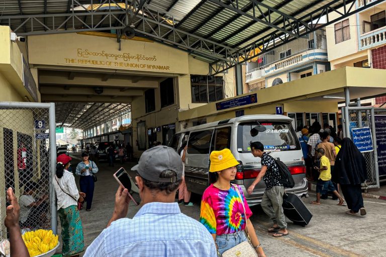 ထိုင်း-မြန်မာ ချစ်ကြည်ရေးတံတား ပြန်ဖွင့်