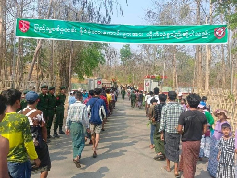 စစ်ကောင်စီ၏ သင်တန်းကျောင်းနှင့် လေ့ကျင့်ရေးတပ်များတွင် စစ်သင်တန်းများစတင်လာ