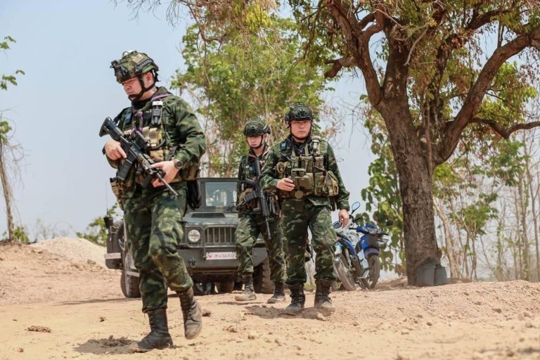 နယ်စပ်တိုက်ပွဲများကြောင့် ထိုင်းစစ်တပ် လုံခြုံရေးတိုးမြှင့်