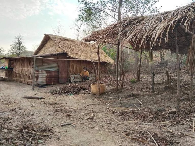 မကွေးတိုင်းကစစ်ရှောင်များ သောက်သုံးရေရှားပါးမှုဖြင့်ရင်ဆိုင်နေရ