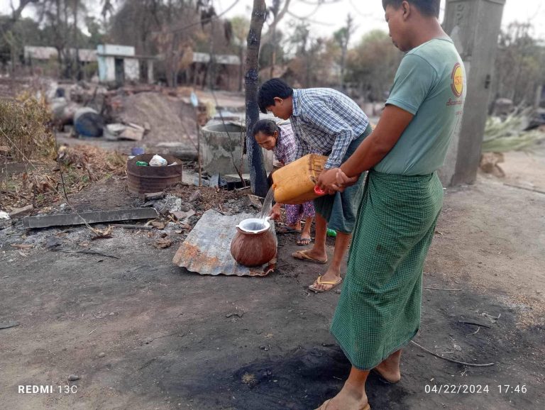 ယင်းမာပင်ဒေသခံများ သောက်သုံးရေရှားပါးနေ