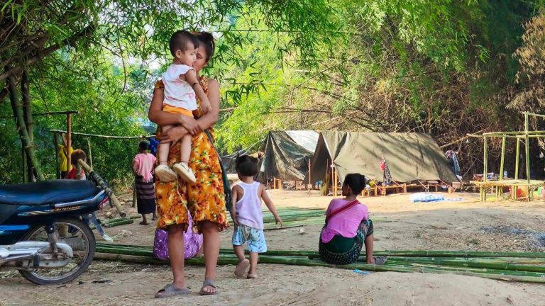 မေ့လျော့ခံထားရတဲ့ ပလောတပို့စစ်ရှောင်တွေ