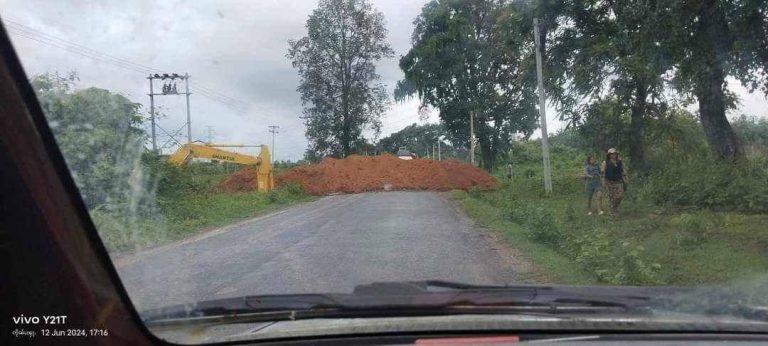 သီပေါ – နမ္မတူ လမ်းမကို ဖြတ်တောက်ရန် စစ်ကောင်စီ မြောင်းဖောက်ဖျက်ဆီး