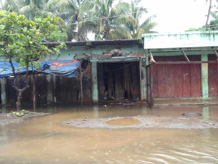 မောင်တော၊ အောင်ဗလရွာကို စစ်ကောင်စီတပ်က မီးရှို့ပြီး ရွာသားတချို့အား ဖမ်းဆီး