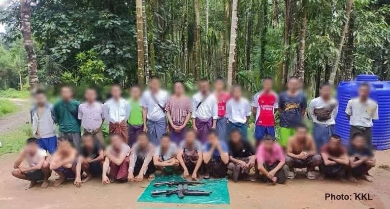 တပ်သားသစ်စုဆောင်းခံရသည့် ဖမ်းဆီးခံမြန်မာလုပ်သား ၂၇ ဦး KNU ထံ ခိုလှုံ