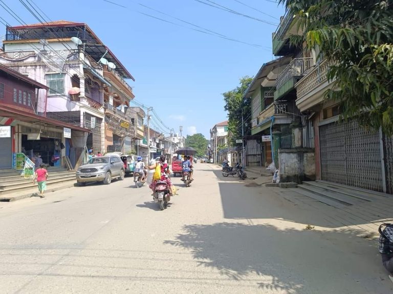 တိုက်ပွဲတွေကြောင့် ဖားကန့်မြို့ခံများ ထွက်ခွာ