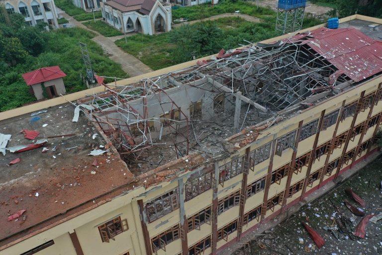 လားရှို့မြို့ကို ရယူရန် စစ်ကောင်စီကြိုးပမ်းနေ