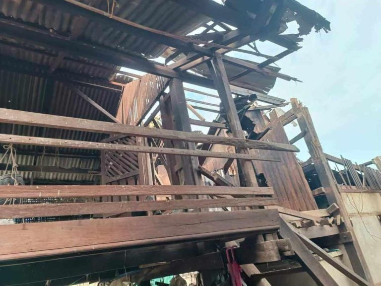 ပုလဲနယ်က ကထိန်အလှူပွဲကို စစ်ကောင်စီ ဗုံးကြဲ၊ ဒေသခံ ၄ ဦးသေဆုံးကာ ၅ ဦး ထိခိုက်ဒဏ်ရာရ