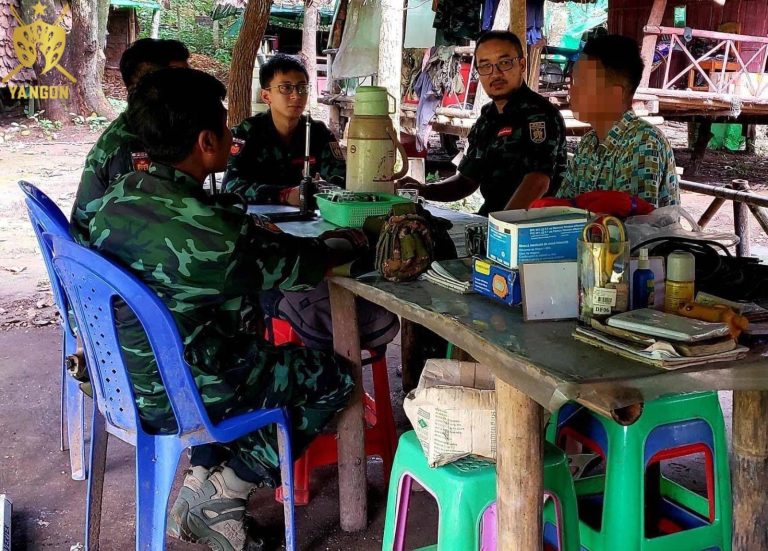 ရန်ကုန်တိုင်းစစ်ဌာနထံ တပ်ကြပ်နှင့် တပ်ကြပ်ကြီး လက်နက်မဲ့ အလင်းဝင်