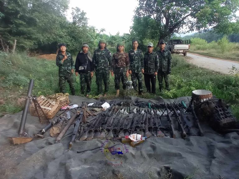 မထောစခန်းမှ ဆုတ်သွားသည့် စစ်ကောင်စီတပ်များ ကြားဖြတ်တိုက်ခံရပြီး ၁၀ဦးခန့်သေဆုံး