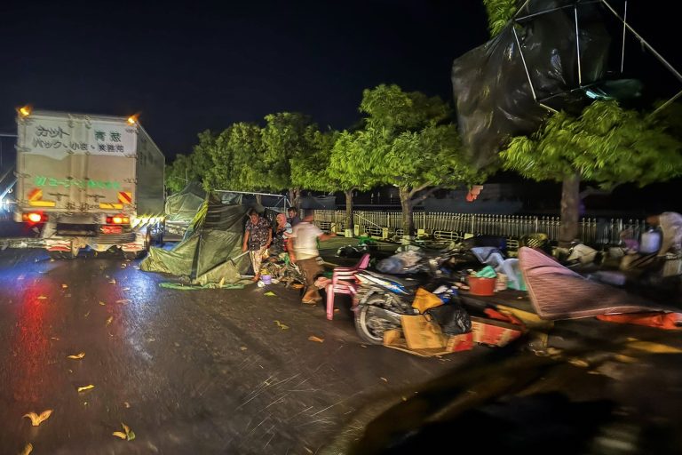 ငလျင်ဘေးဒဏ်သင့် မန္တလေးနှင့် စစ်ကိုင်းတွင် လေရောမိုးပါသည်းထန်