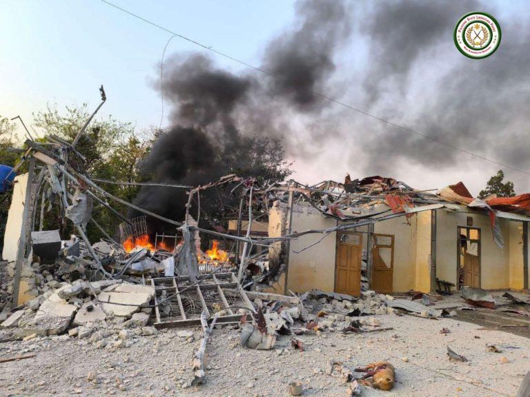 နောင်ချိုမြို့ ပရိယတ္တိစာသင်တိုက် လေကြောင်းတိုက်ခိုက်ခံရမှု ကိုရင် ၈ ပါးအပါအဝင် ဒေသခံ ၁၄ ဦးသေဆုံး