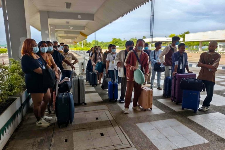 ကျားဖြန့်လုပ်ငန်းလုပ်ကိုင်သူများအား ကယ်ထုတ်နေဆဲ