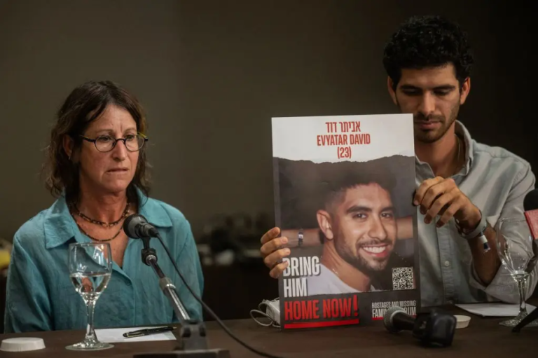 ဂါဇာတွင် ဖမ်းဆီးထားသည့် အစ္စရေးဓားစာခံ အီဗီယာတာ ဒေးဗစ်၏ ဗီဒီယို ဟားမတ်စ်အဖွဲ့ ထုတ်ပြန်