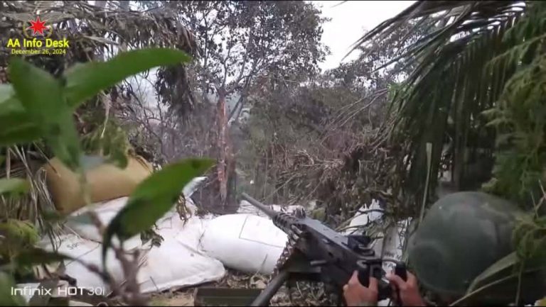 စစ်တွေတွင် စစ်တပ်နှင့် အေအေနှစ်ဖက်အပြန်အလှန် ပစ်ခတ်မှု စစ်တပ်အရာရှိ တချို့ သေဆုံး