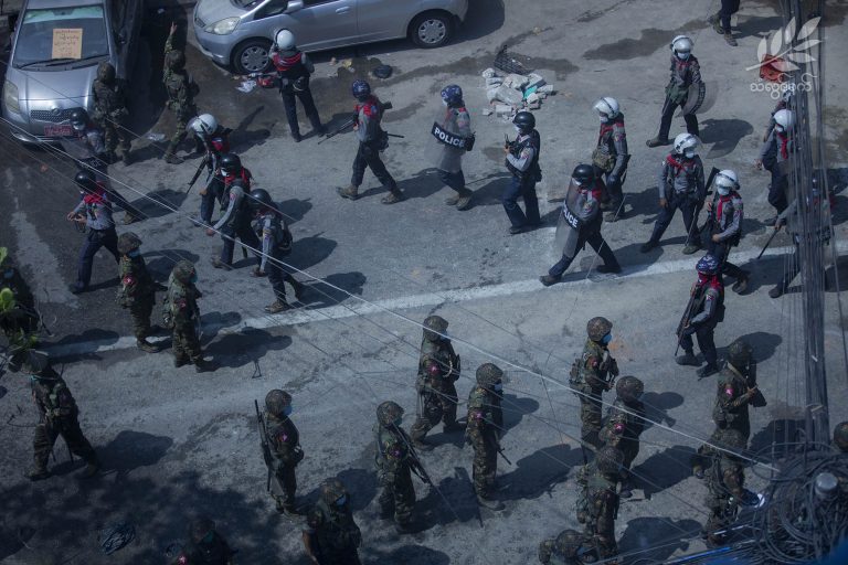 ရန်ကုန်မှာ ညမထွက်ရအမိန့် ရုတ်သိမ်းသော်လည်း စိုးရိမ်မှုများ ရှိနေဆဲ