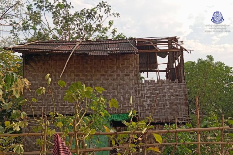 လယ်ဒိုတွင် လေပြင်းတိုက်ခတ်မှုကြောင့် နေအိမ် ၇ လုံး ပျက်စီး